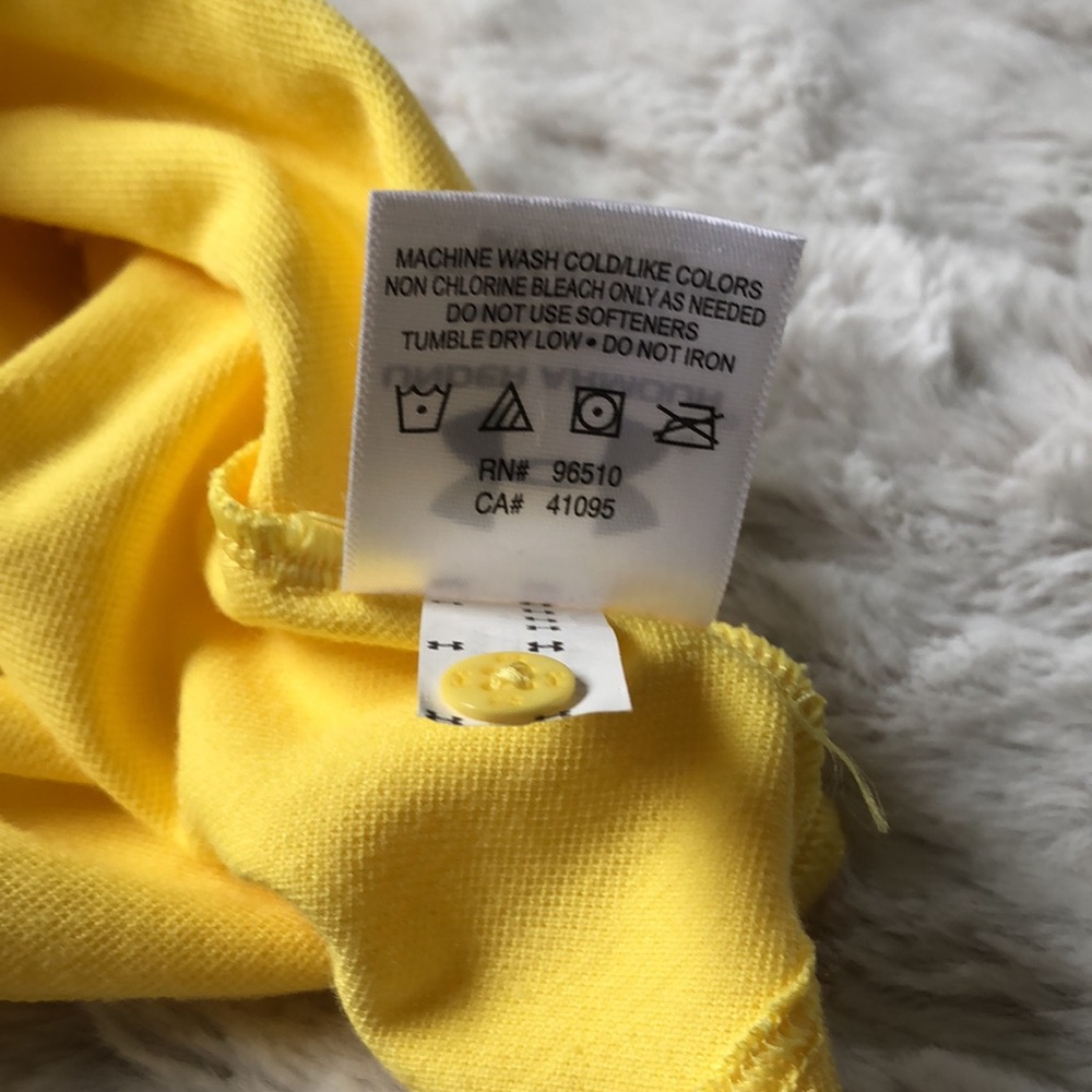 2/$25! ⭐️ Under Armour HeatGear polo - Picture 8 of 8